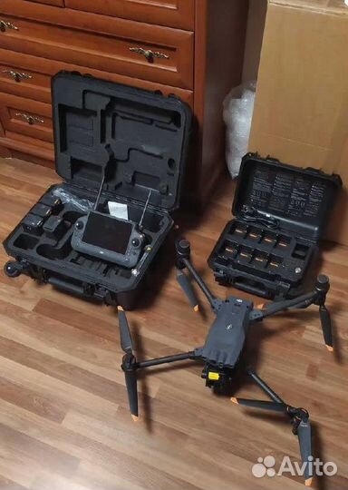 Квадрокоптер DJI matrice 30t