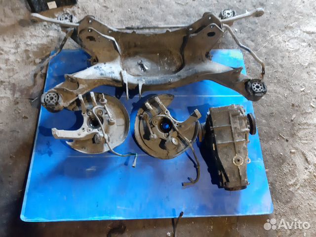 На Audi A8 D2 задняя подвеска