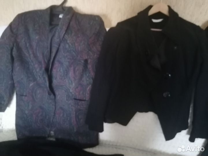 Кардиганы, жакеты, джемпера, водолазки