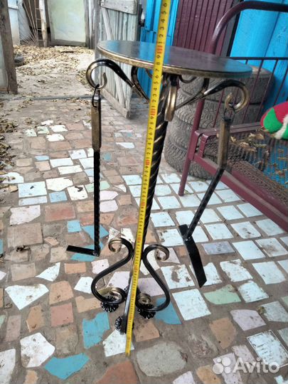 Кованый стол