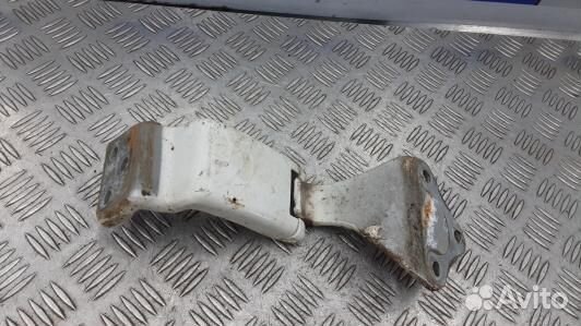 Петля двери распашной правой mercedes benz vito W6