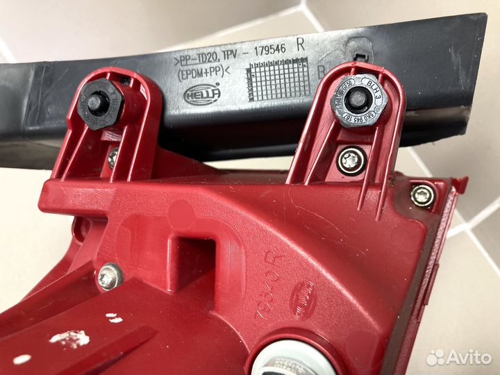 Фонарь правый