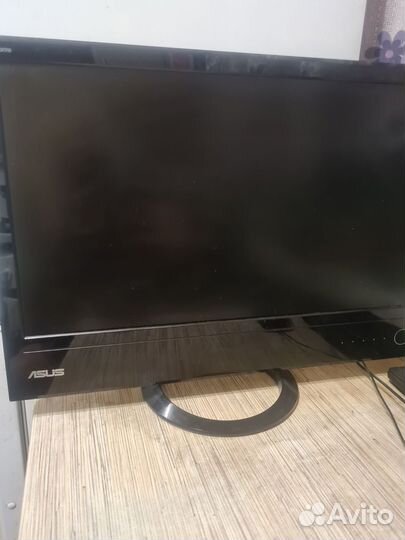 Монитор 24 дюйма