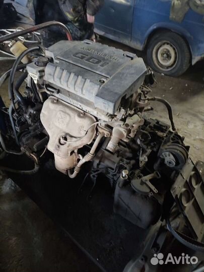 Двигатель с АКПП в сборе на mitsubishi lancer 9