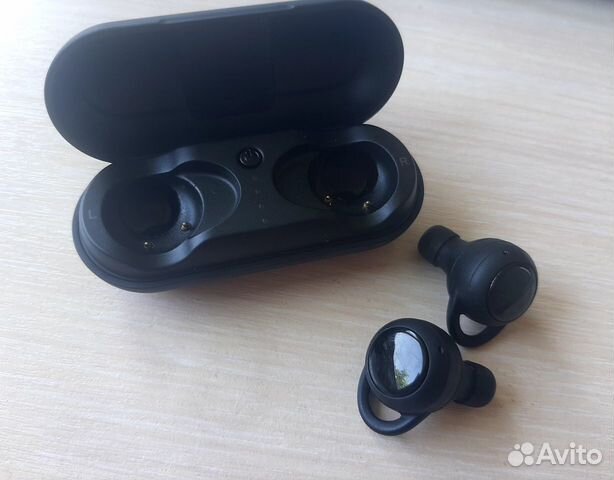 Беспроводные наушники interstep sbh 530