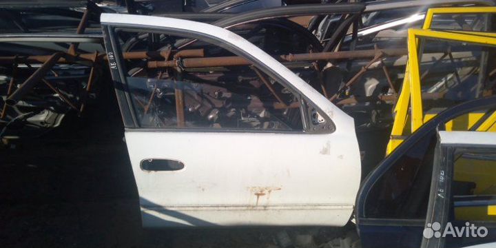 Дверь Toyota Sprinter AE100