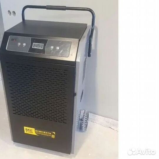 Мощный осушитель до 140 м²