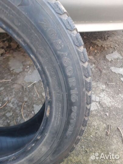 Dunlop SP Sport 2050 205/60 R16 92H