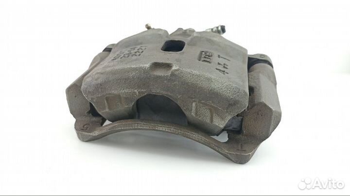 Суппорт передний правый Honda Cr-V RD1 1998