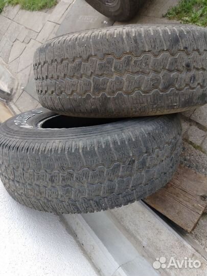 Bridgestone Blizzak LT 75/70 R15