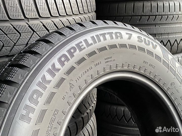 Nokian Tyres Hakkapeliitta 7 SUV 215/70 R16