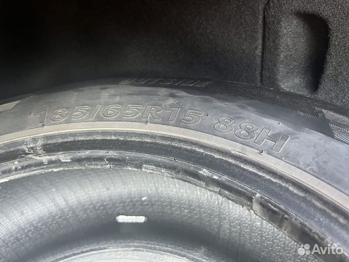 Kumho Ecowing ES01 KH27 85/65 R15 88H