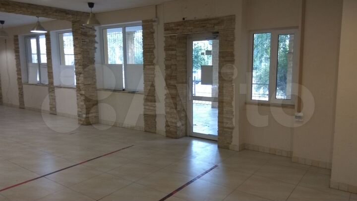 Торговая площадь, 67 м²