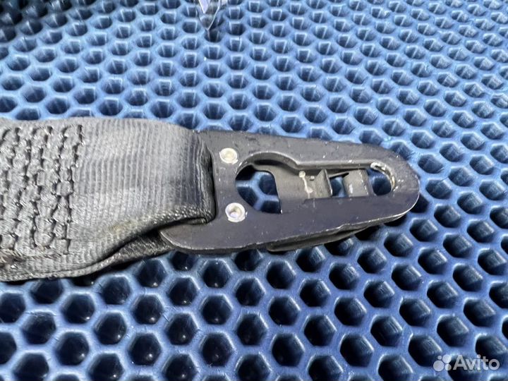 Ремень безопасности передний правый VW Touareg GP