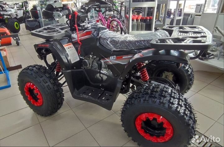 Квадроцикл Avantis Hunter 8 New черно-красный