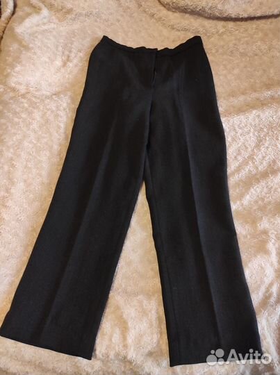 Плотные прямые брюки со стрелками 46-48 размера
