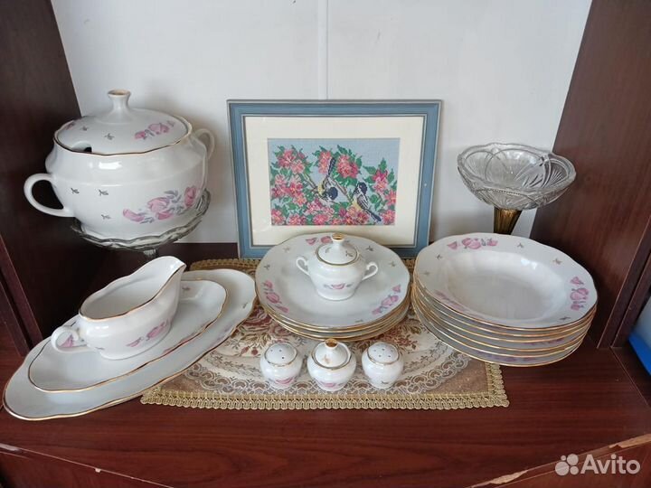 Набор столовой посуды СССР, зарезервировано