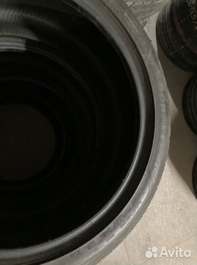 Goodyear Eagle F1 Supercar 275/35 R19