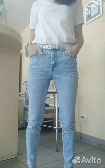 Джинсы mango
