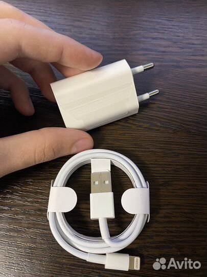 Зарядка на iPhone