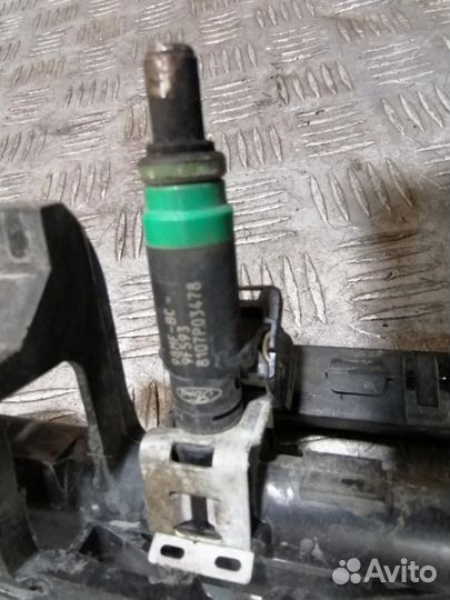 Форсунка двигателя Ford Fusion 2002-2012