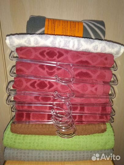 Новые полотенца, пледы, наволочки и др