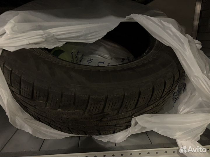 Nokian Tyres Hakkapeliitta 10p SUV 235/65 R17