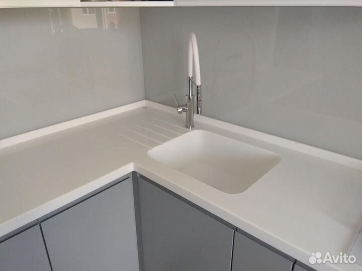 Столешница из искусственного камня