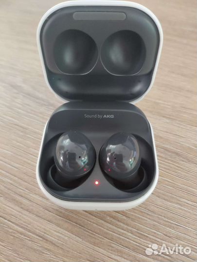 Беспроводные наушники Samsung Galaxy Buds 2