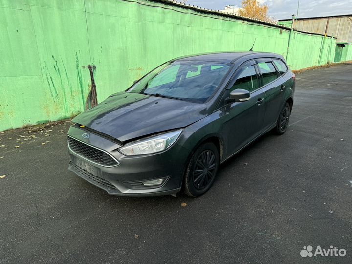 Ford Focus 1.6 AMT, 2017, битый, 75 000 км