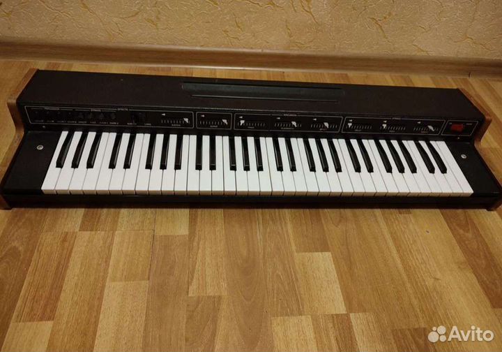 Аналог-синтезатор Vermona Piano-String (GDR 70-е)