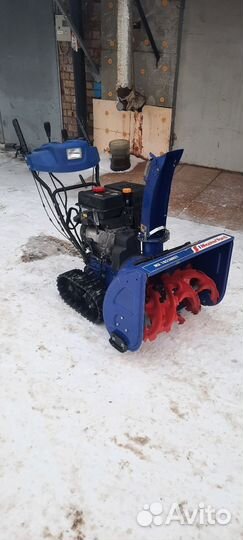 Снегоуборщик бензиновый самоходный