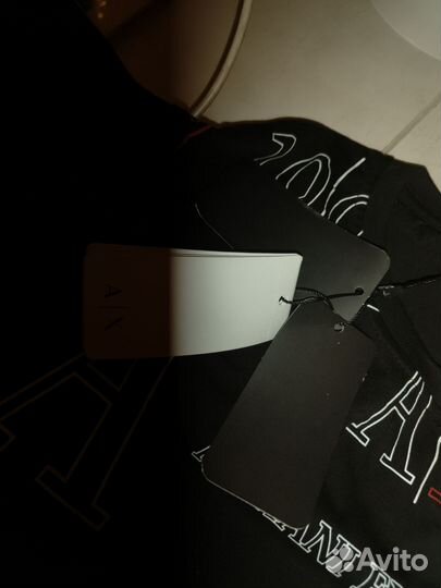 Armani exchange футболка новая с бирками