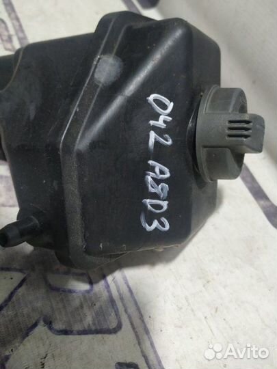 Бачок гур Audi A8 D3 2005—2007