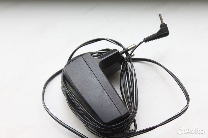 Зарядное устройство штекер 2,5 мм