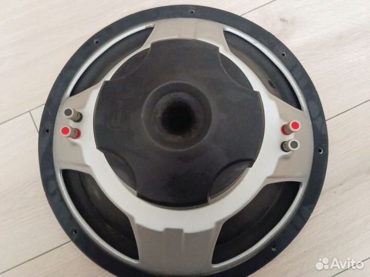 Сабвуфер Polk momo