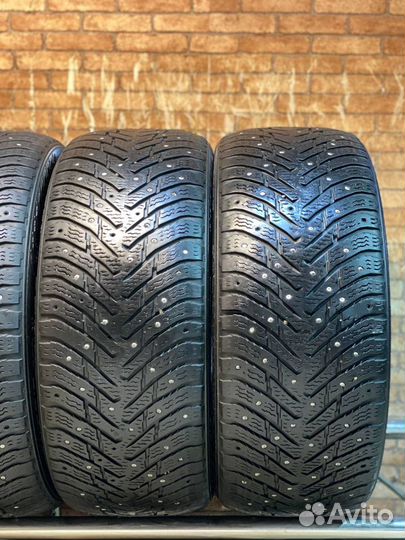 Nokian Tyres Hakkapeliitta 8 235/45 R17