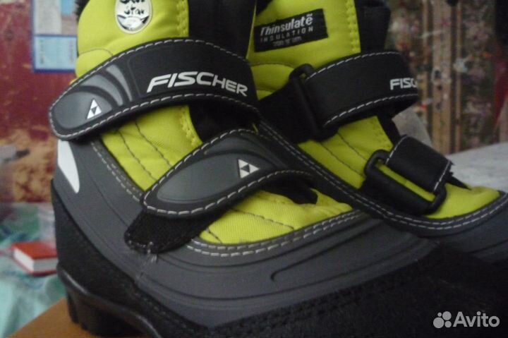 Детские лыжные ботинки