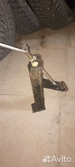 Домкрат, компрессор автомобильный