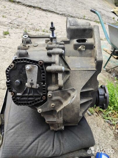 Volkswagen Jetta 5 коробка передач DSG