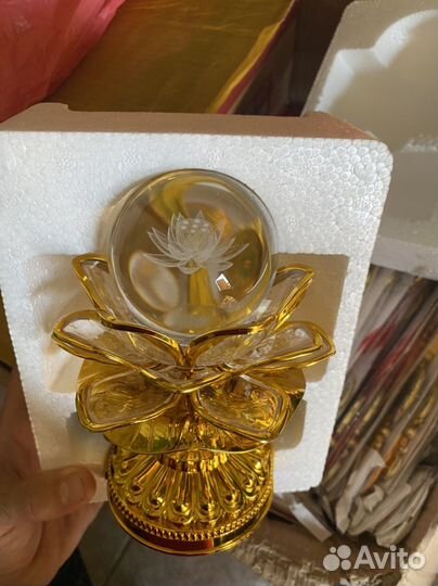 Лотос цветная лампа,воспевание Будды