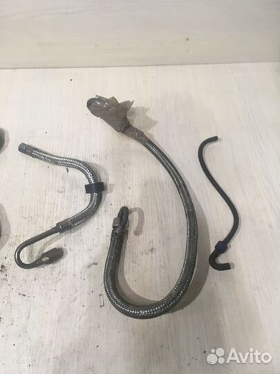 Трубка топливная вакуумная Мерседес W211 3.2 М112