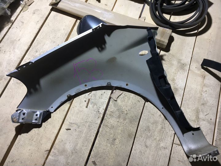 Крыло переднее правое suzuki sx4