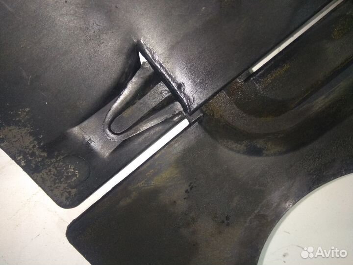 Кожух приводного вала 100/S4/A6/S6 C4/4A