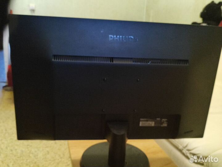 Монитор Philips 27