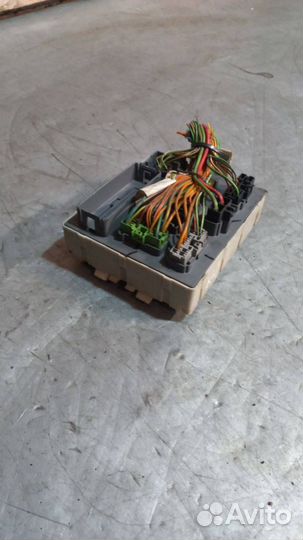 Блок предохранителей Ford Transit Connect 2009