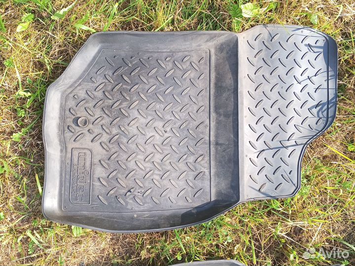 Коврики на Лансер 9