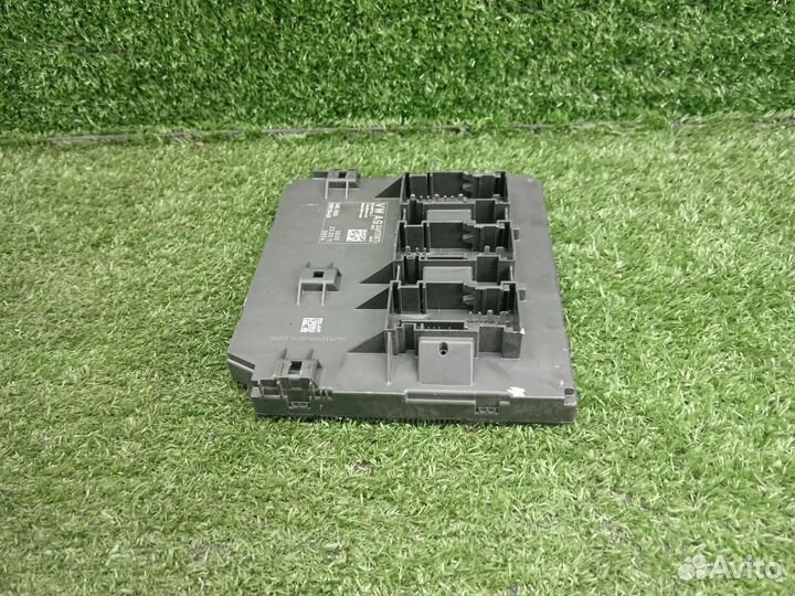 Блок управления бортовой сети Volkswagen Passat CC