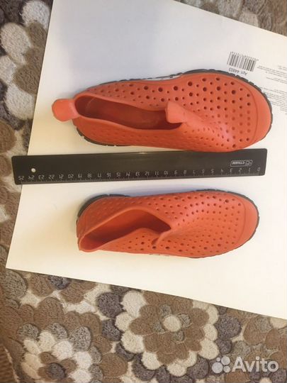 Пляжные коралловые для плавания тапочки Becosport