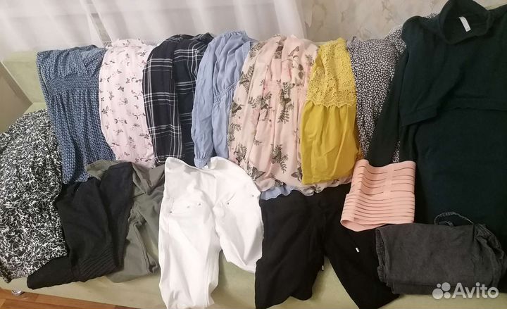 Вещи для беременных пакетом 42